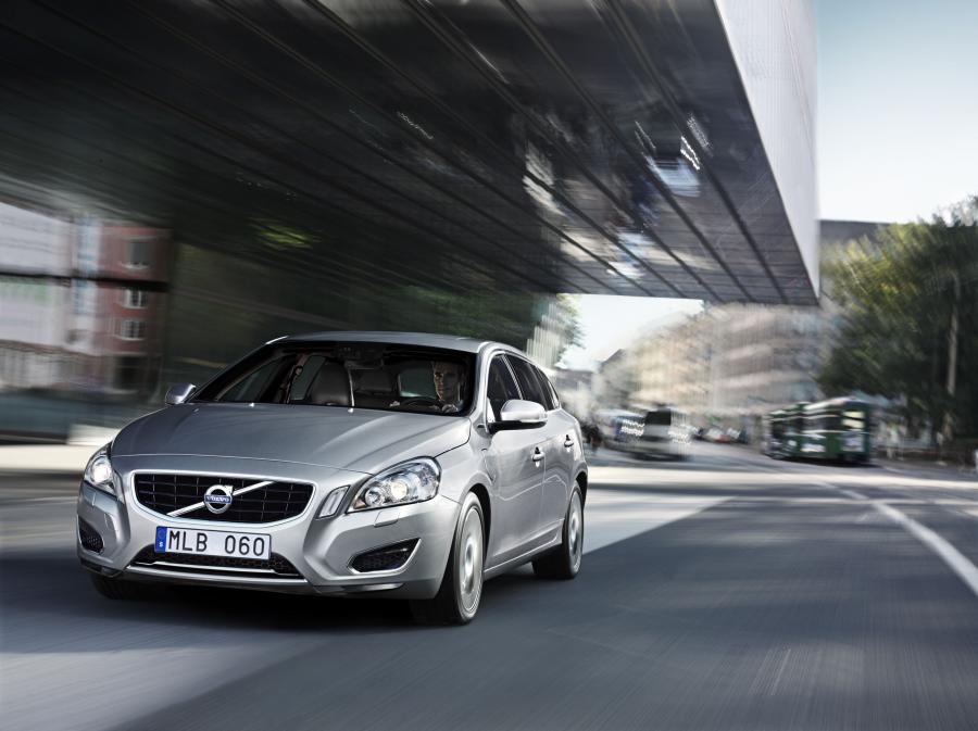  Volvo V60 Plug-in Hybrid 2011 года  (фото 58 из 68)